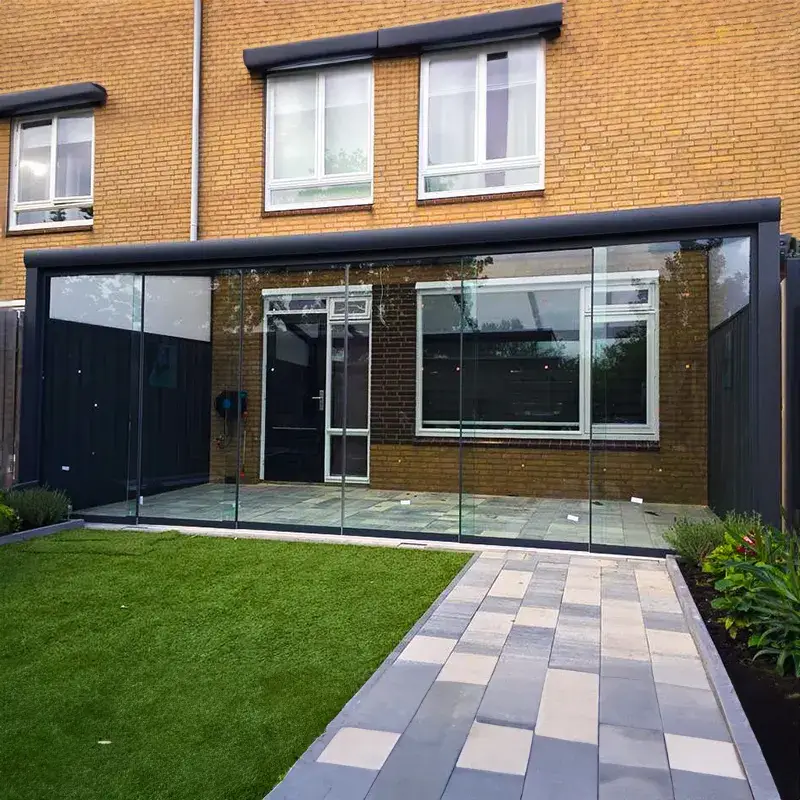 Overkapping aan huis geplaatst door Alu Solution