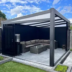 Vrijstaande tuinkamer met panoramisch uitzicht, los van het hoofdgebouw geplaatst door Alu Solution