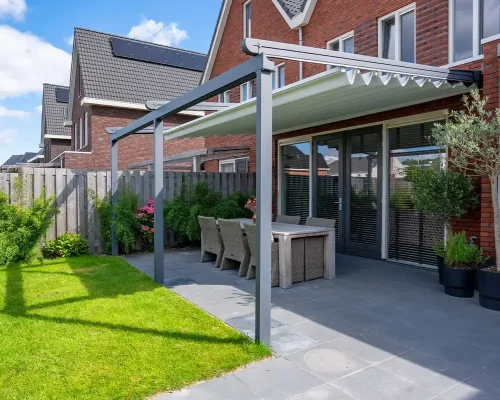 Vouwdak halfopen geplaatst door Alu Solution
